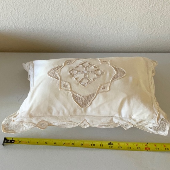 Two cream colored cotton battenburg pillow - Picture 2 of 10
